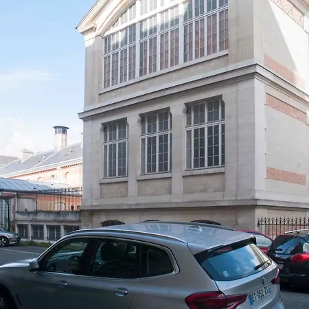 Appartamento Beautiful Studio Near The Eiffel Tower Parigi