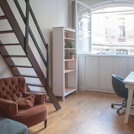 Beautiful Studio Near The Eiffel Tower Apartment *